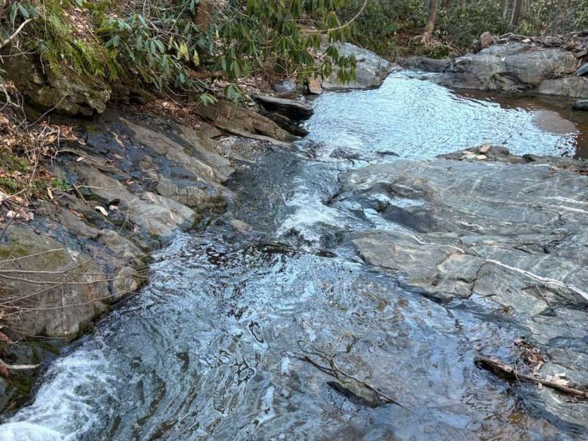 324 Marble Mine Road, Bakersville, NC 28705.  MLS# CAR4237907, YatesRealty ID 1877. 