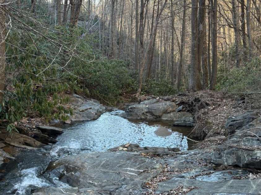 324 Marble Mine Road, Bakersville, NC 28705.  MLS# CAR4237907, YatesRealty ID 1877. 