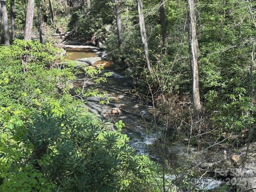 324 Marble Mine Road, Bakersville, NC 28705.  MLS# CAR4237907, YatesRealty ID 1877. 