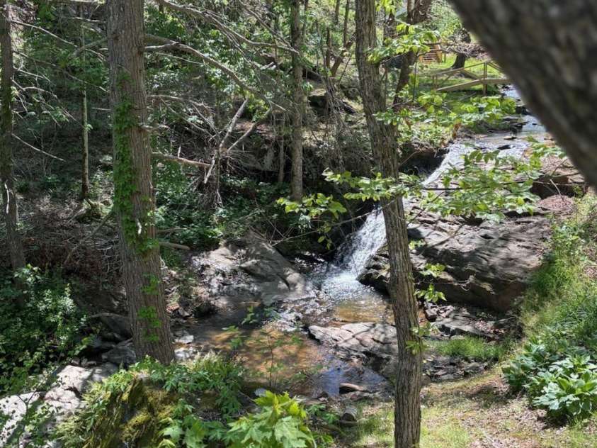 324 Marble Mine Road, Bakersville, NC 28705.  MLS# CAR4237907, YatesRealty ID 1877. 