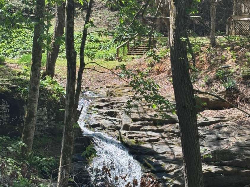 324 Marble Mine Road, Bakersville, NC 28705.  MLS# CAR4237907, YatesRealty ID 1877. 