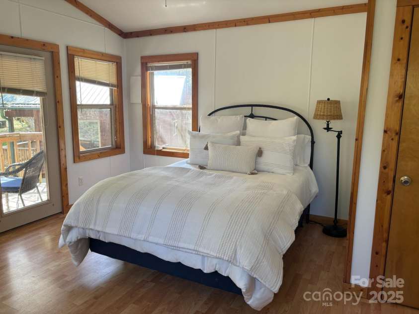 324 Marble Mine Road, Bakersville, NC 28705.  MLS# CAR4237907, YatesRealty ID 1877. Cabin 3