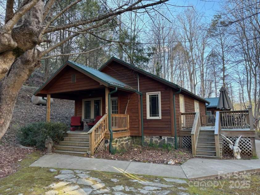 324 Marble Mine Road, Bakersville, NC 28705.  MLS# CAR4237907, YatesRealty ID 1877. Main House Manager