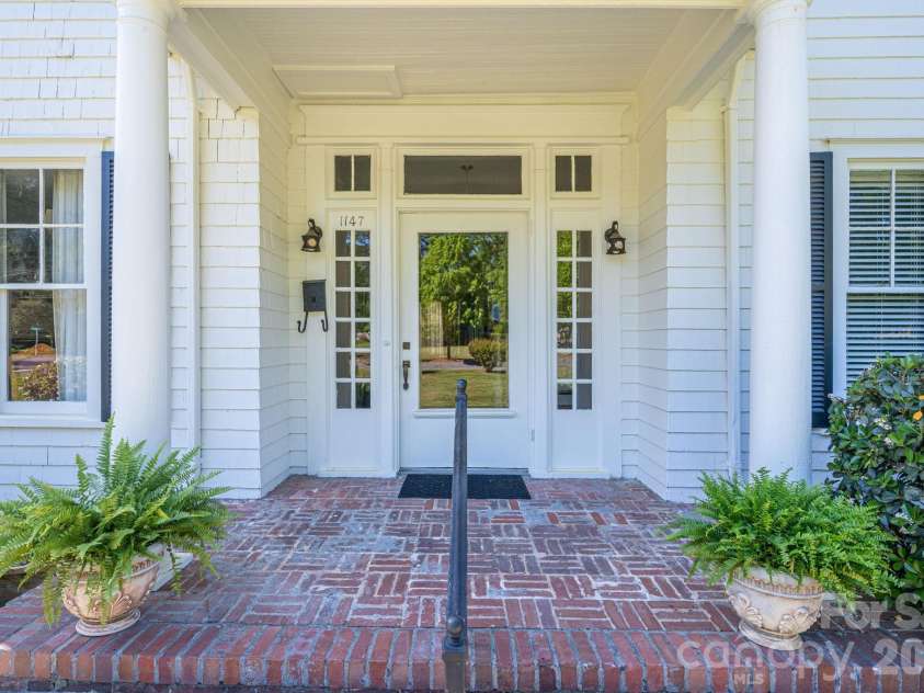 1147 Belvedere Avenue, Gastonia, NC 28054.  MLS# CAR4372487, YatesRealty ID 18770. 