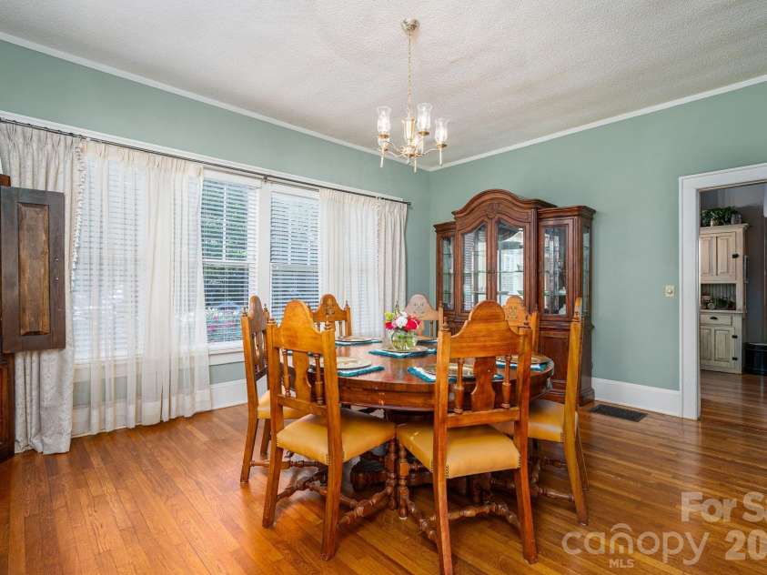 1147 Belvedere Avenue, Gastonia, NC 28054.  MLS# CAR4372487, YatesRealty ID 18770. 