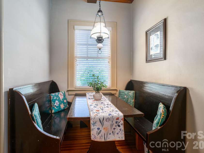 1147 Belvedere Avenue, Gastonia, NC 28054.  MLS# CAR4372487, YatesRealty ID 18770. 