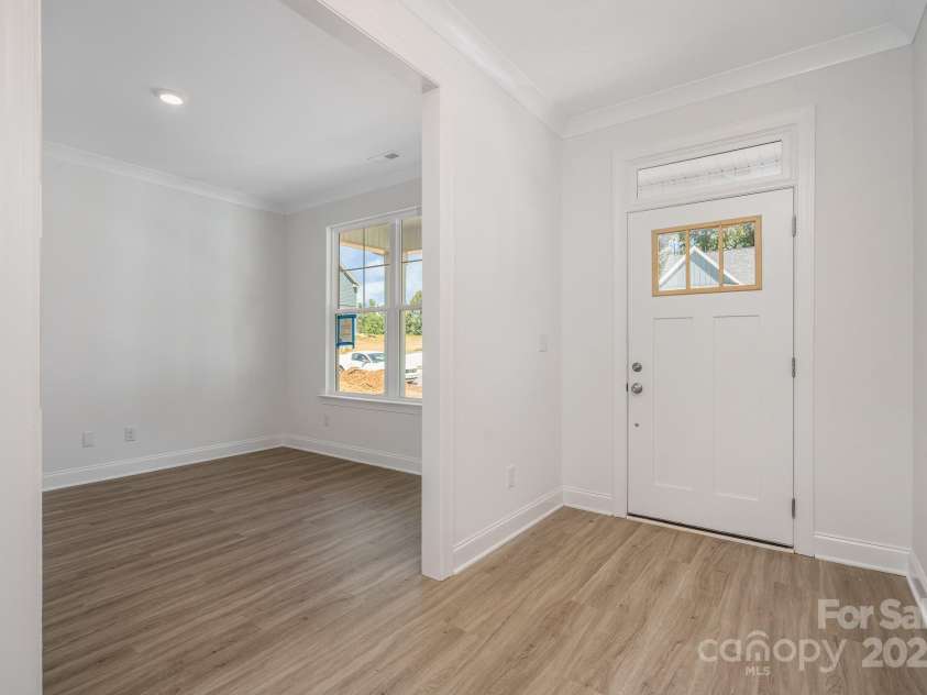 1811 Country Club Road, Lincolnton, NC 28092.  MLS# CAR4262998, YatesRealty ID 18770. Representational Photo Only