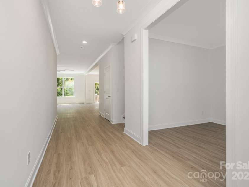 1811 Country Club Road, Lincolnton, NC 28092.  MLS# CAR4262998, YatesRealty ID 18770. Representational Photo Only