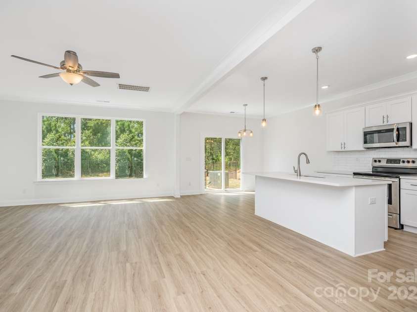 1811 Country Club Road, Lincolnton, NC 28092.  MLS# CAR4262998, YatesRealty ID 18770. Representational Photo Only