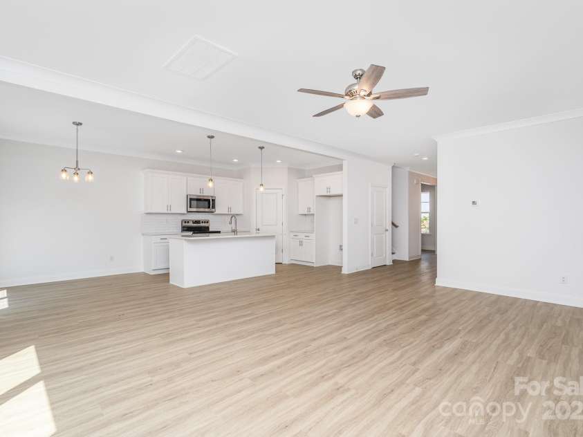 1811 Country Club Road, Lincolnton, NC 28092.  MLS# CAR4262998, YatesRealty ID 18770. Representational Photo Only