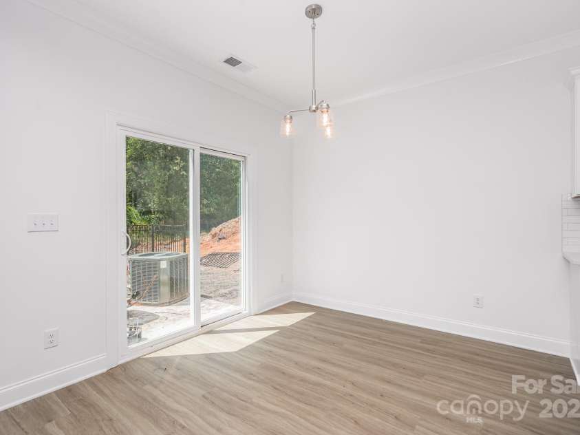 1811 Country Club Road, Lincolnton, NC 28092.  MLS# CAR4262998, YatesRealty ID 18770. Representational Photo Only