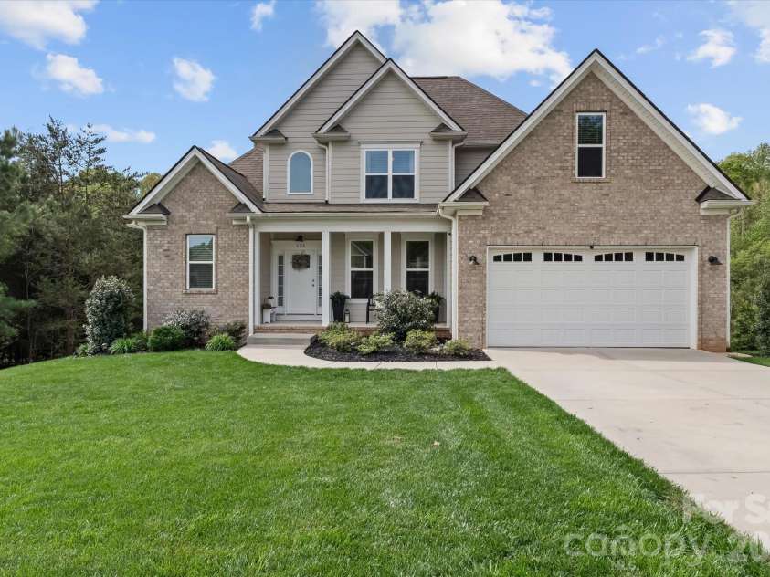 135 Sheep Path Drive, Mooresville, NC 28115.  MLS# CAR4366810, YatesRealty ID 18772. 