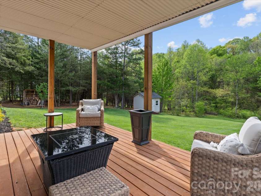 135 Sheep Path Drive, Mooresville, NC 28115.  MLS# CAR4366810, YatesRealty ID 18772. 