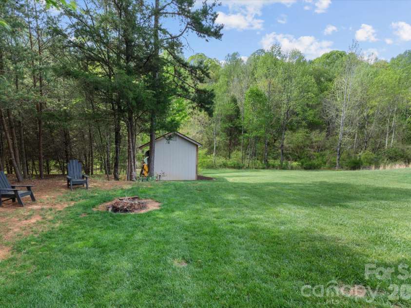 135 Sheep Path Drive, Mooresville, NC 28115.  MLS# CAR4366810, YatesRealty ID 18772. 