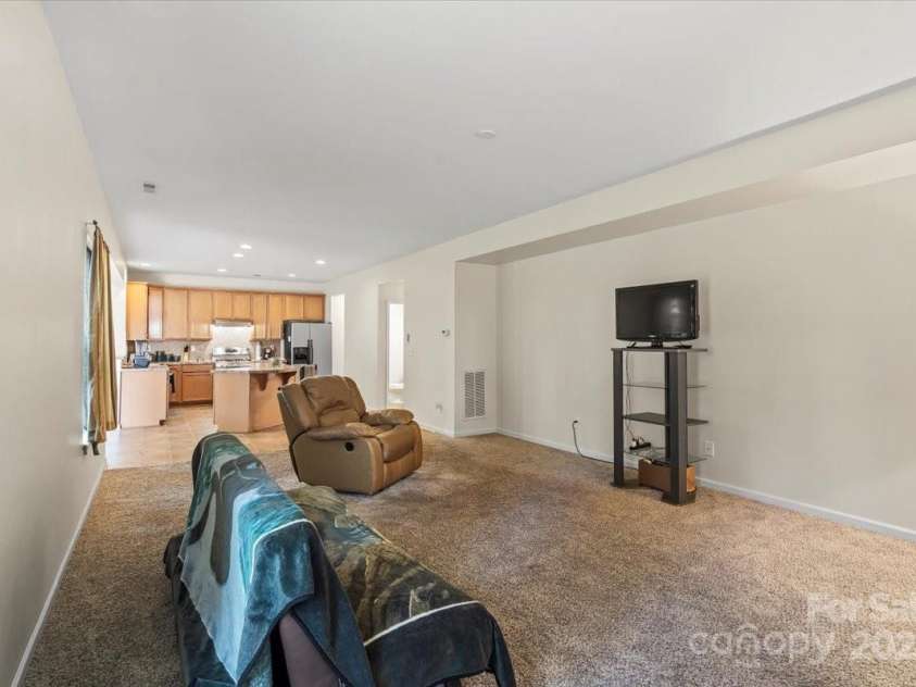 2177 Galloway Lane, Concord, NC 28025.  MLS# CAR4228795, YatesRealty ID 18772. 