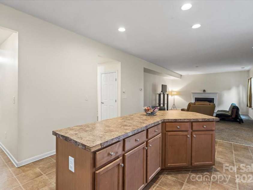 2177 Galloway Lane, Concord, NC 28025.  MLS# CAR4228795, YatesRealty ID 18772. 