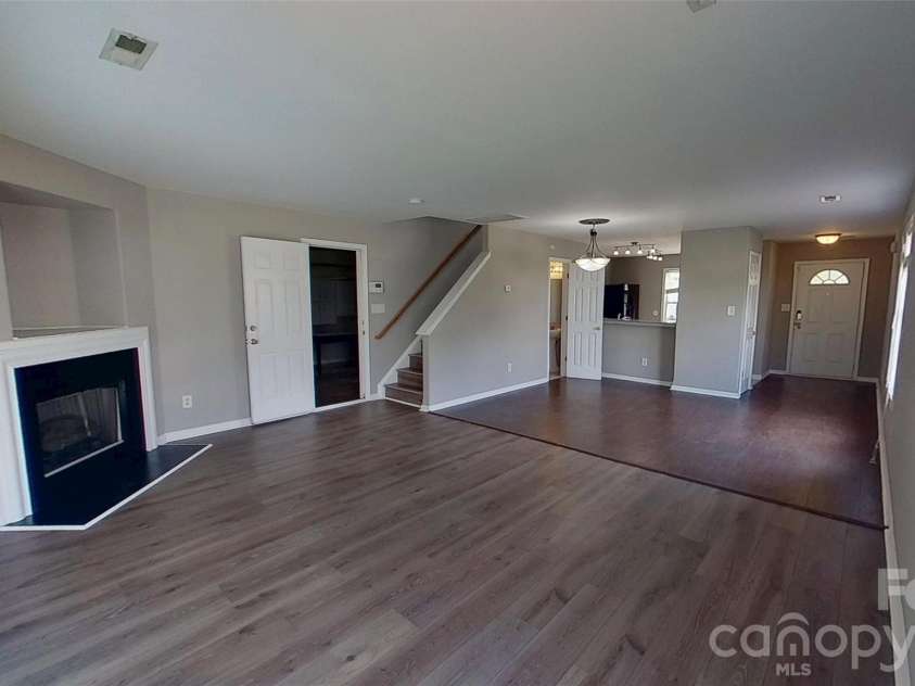 1217 Triece Lane, Charlotte, NC 28215.  MLS# CAR4370481, YatesRealty ID 18773. 