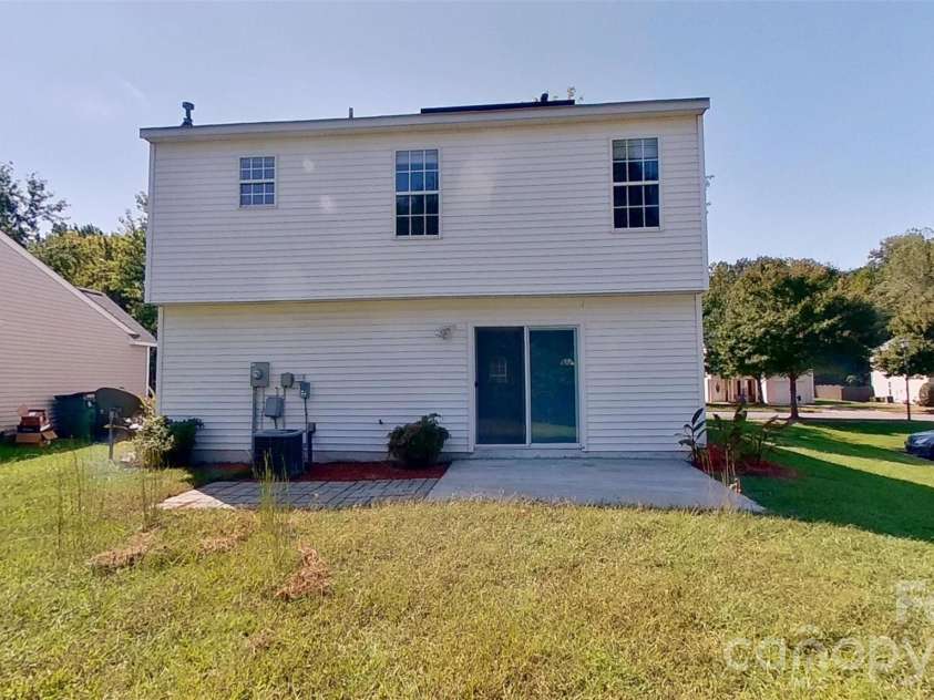 1217 Triece Lane, Charlotte, NC 28215.  MLS# CAR4370481, YatesRealty ID 18773. 