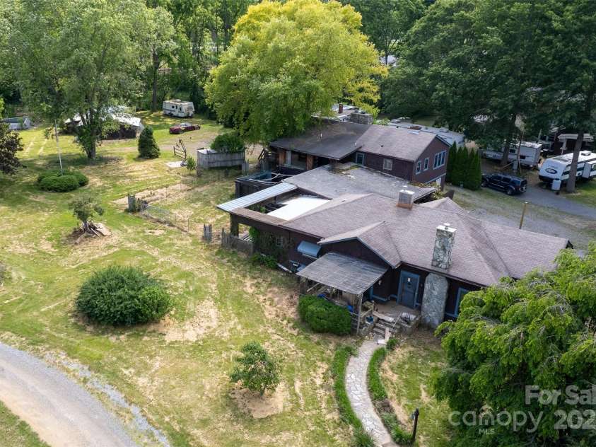 3960 Old Clyde Road, Clyde, NC 28721.  MLS# CAR4267100, YatesRealty ID 18773. 