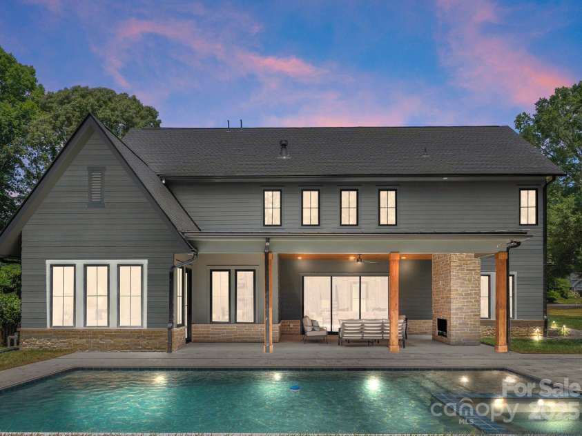 20000 Schooner Drive, Cornelius, NC 28031.  MLS# CAR4264649, YatesRealty ID 18775. 
