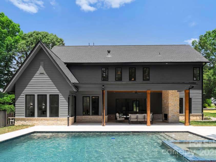 20000 Schooner Drive, Cornelius, NC 28031.  MLS# CAR4264649, YatesRealty ID 18775. 