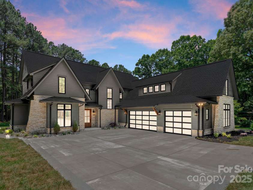 20000 Schooner Drive, Cornelius, NC 28031.  MLS# CAR4264649, YatesRealty ID 18775. 
