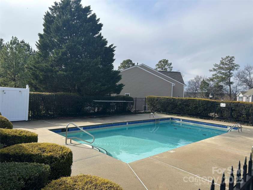 7141 Adare Mews Road, Charlotte, NC 28217.  MLS# CAR4232382, YatesRealty ID 18776. 
