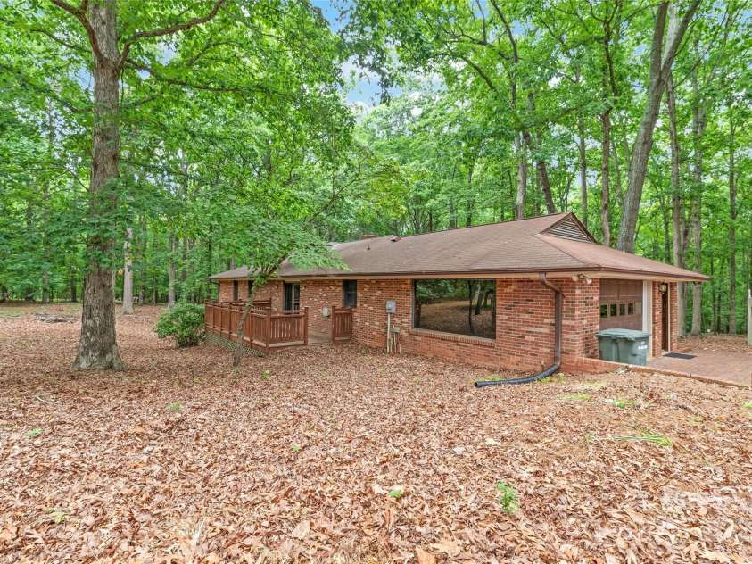 3985 Well Road, Mint Hill, NC 28227.  MLS# CAR4269582, YatesRealty ID 18777. 
