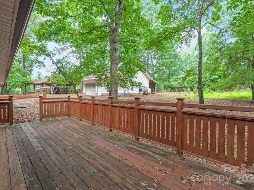 3985 Well Road, Mint Hill, NC 28227.  MLS# CAR4269582, YatesRealty ID 18777. 