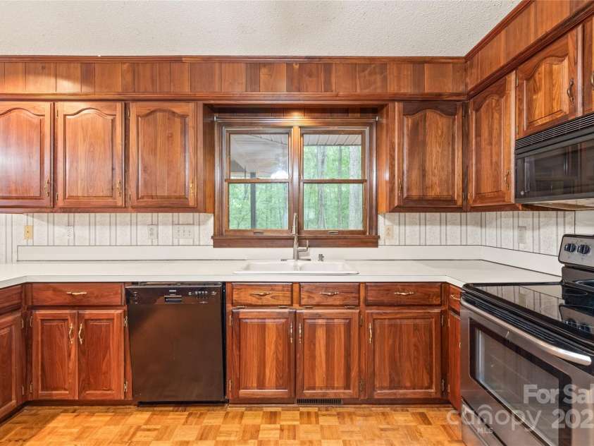 3985 Well Road, Mint Hill, NC 28227.  MLS# CAR4269582, YatesRealty ID 18777. 