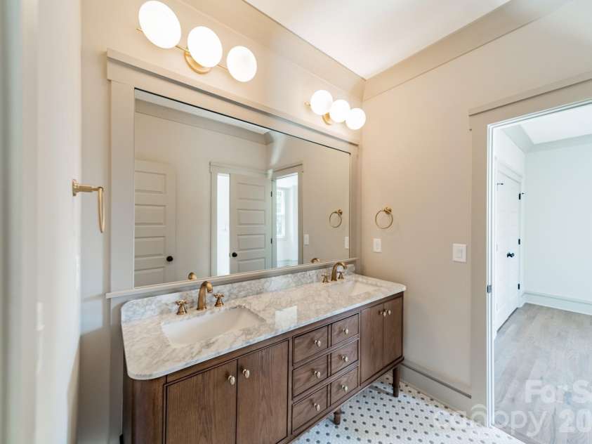 839 Drummond Avenue, Charlotte, NC 28205.  MLS# CAR4349252, YatesRealty ID 18778. Jack and Jill