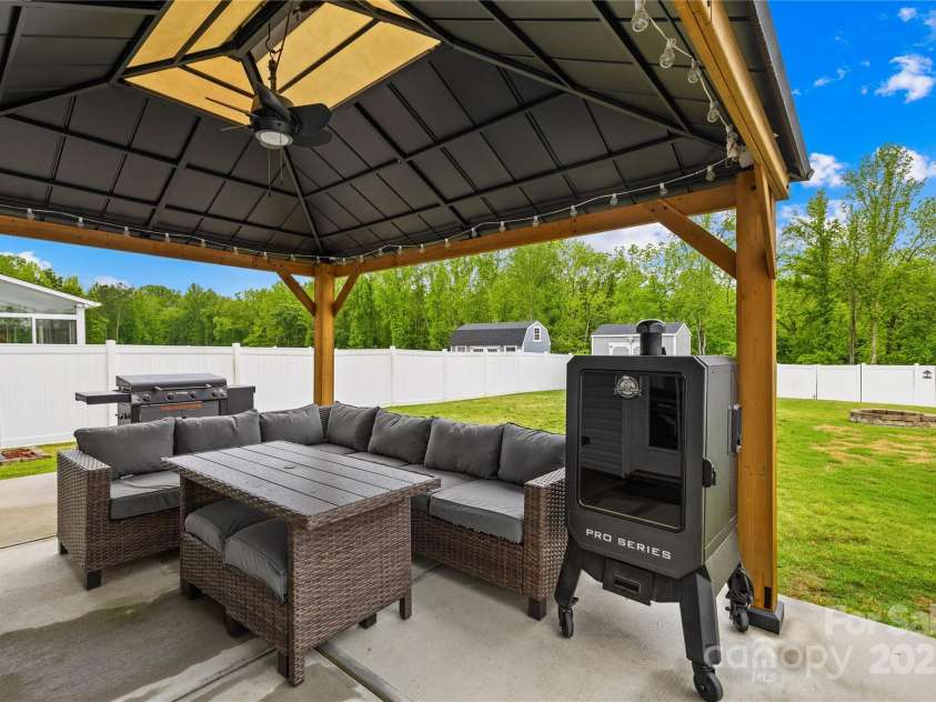 115 Crownpiece Street, Troutman, NC 28166.  MLS# CAR4255915, YatesRealty ID 18779. 