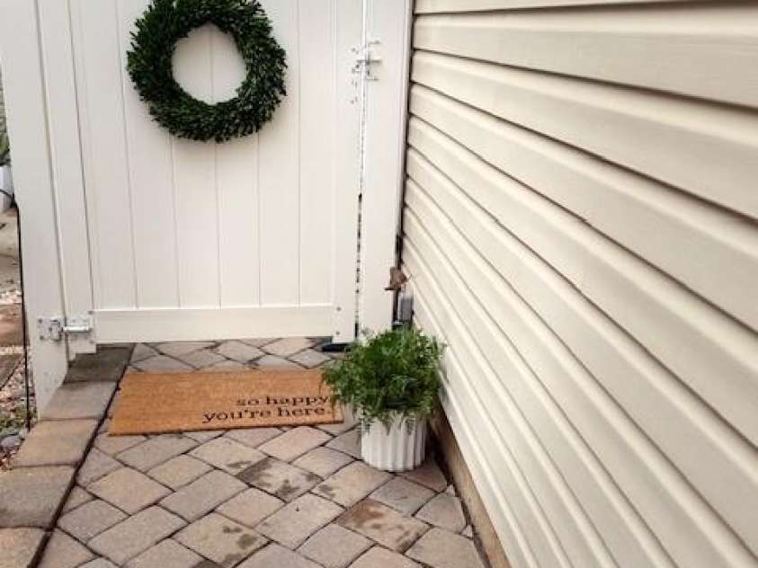 18478 Catawba Avenue, Cornelius, NC 28031.  MLS# CAR4322308, YatesRealty ID 1878. 