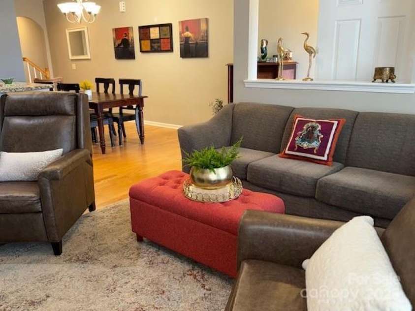 18478 Catawba Avenue, Cornelius, NC 28031.  MLS# CAR4322308, YatesRealty ID 1878. 