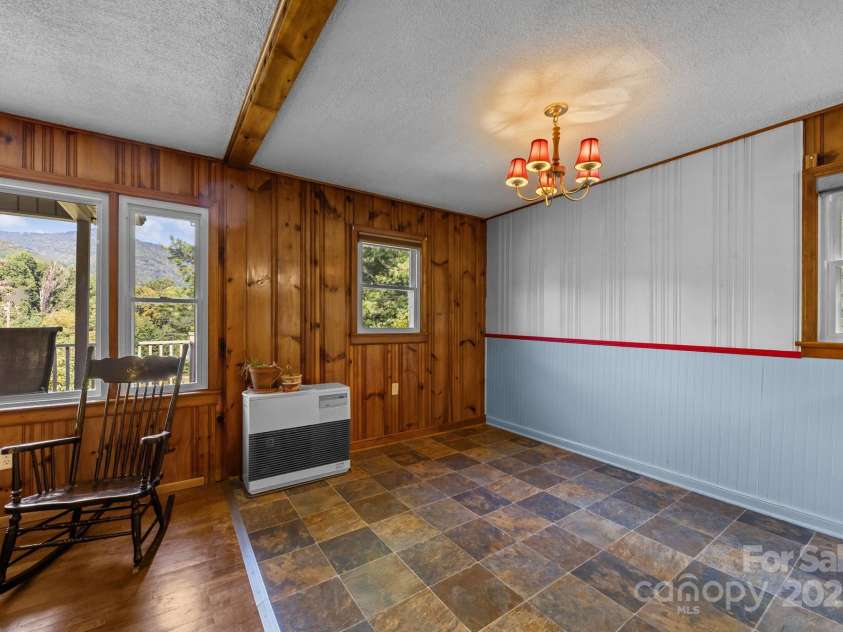255 Red Bank Road, Waynesville, NC 28786.  MLS# CAR4302636, YatesRealty ID 18780. 