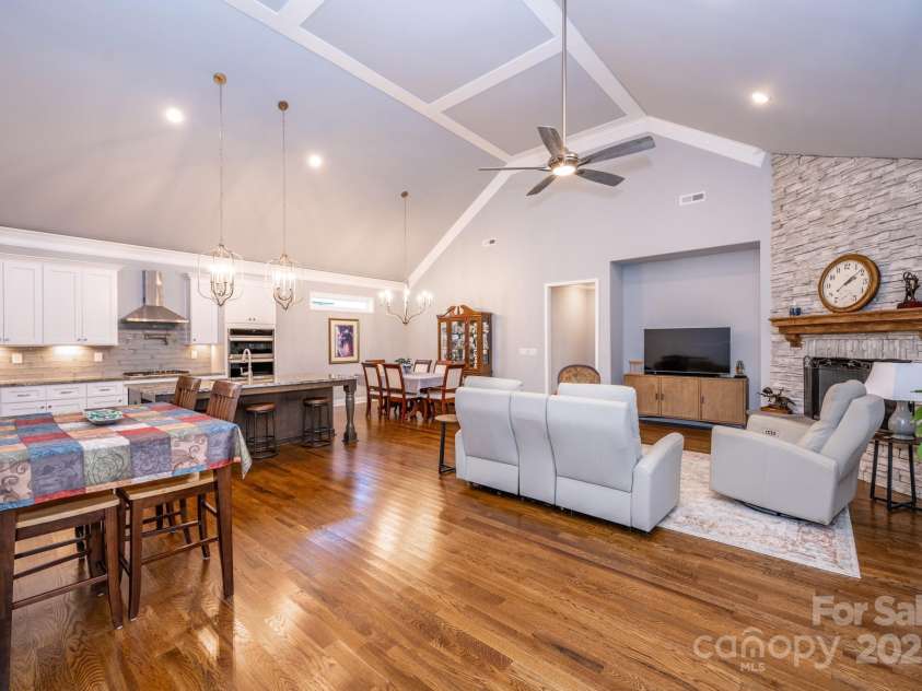 1422 Spring Ridge Lane, Denver, NC 28037.  MLS# CAR4209796, YatesRealty ID 18781. Open concept family room & kitchen