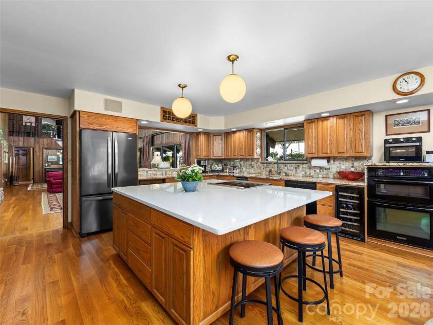 69 Forest Road, Asheville, NC 28803.  MLS# CAR4376506, YatesRealty ID 18781. Kitchen 2