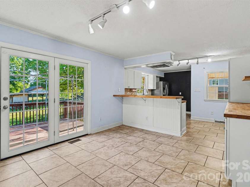 126 Terrace Road, Mooresville, NC 28117.  MLS# CAR4372031, YatesRealty ID 18782. 