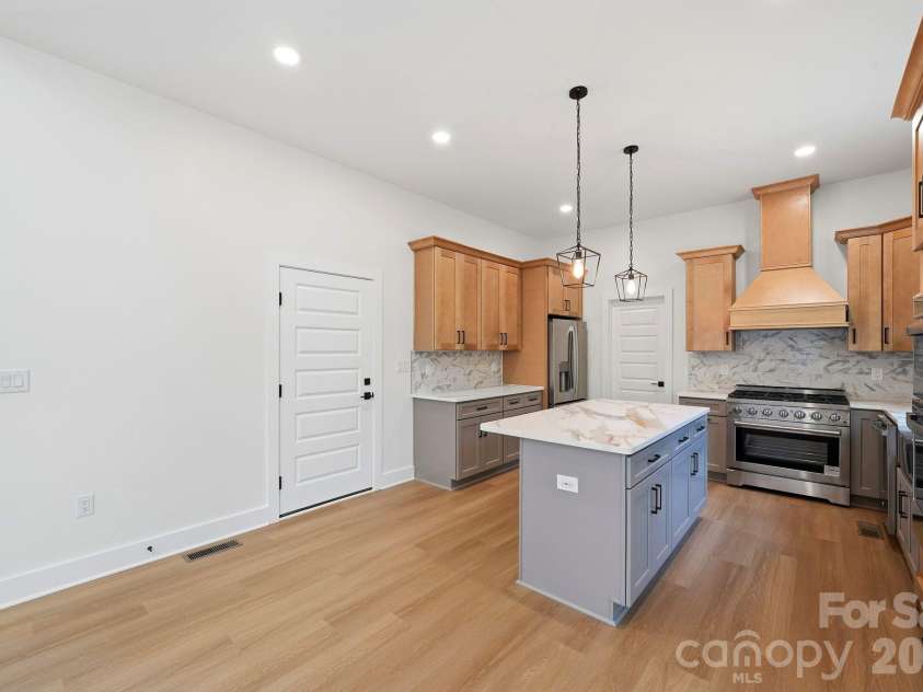 6882 Pine Moss Lane, Clover, SC 29710.  MLS# CAR4373906, YatesRealty ID 18783. 