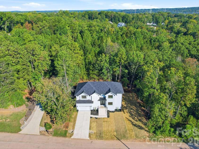6882 Pine Moss Lane, Clover, SC 29710.  MLS# CAR4373906, YatesRealty ID 18783. 