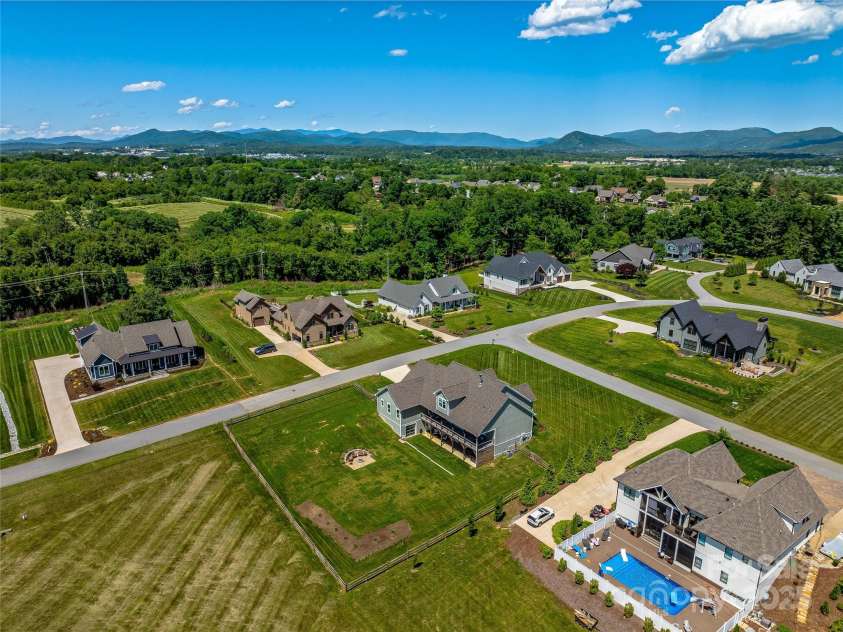 16 Pisgah Ridge Trail, Mills River, NC 28759.  MLS# CAR4257871, YatesRealty ID 18784. 