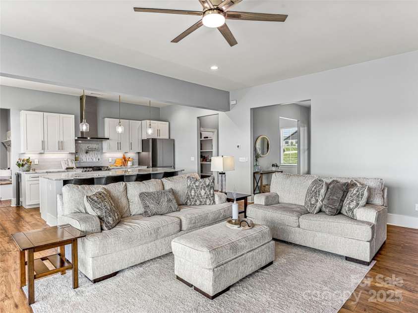 16 Pisgah Ridge Trail, Mills River, NC 28759.  MLS# CAR4257871, YatesRealty ID 18784. Main Level Living Room and Kitchen