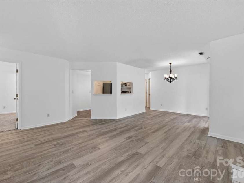 6000 Gray Gate Lane, Charlotte, NC 28210.  MLS# CAR4356290, YatesRealty ID 18784. 