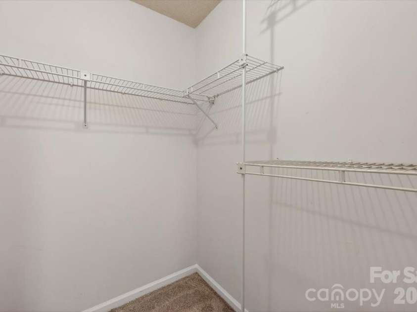 6000 Gray Gate Lane, Charlotte, NC 28210.  MLS# CAR4356290, YatesRealty ID 18784. 