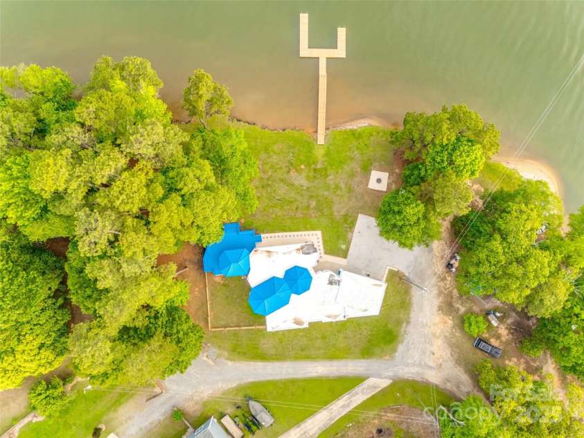 3911 Sandy Point Drive, York, SC 29745.  MLS# CAR4258405, YatesRealty ID 18785. 