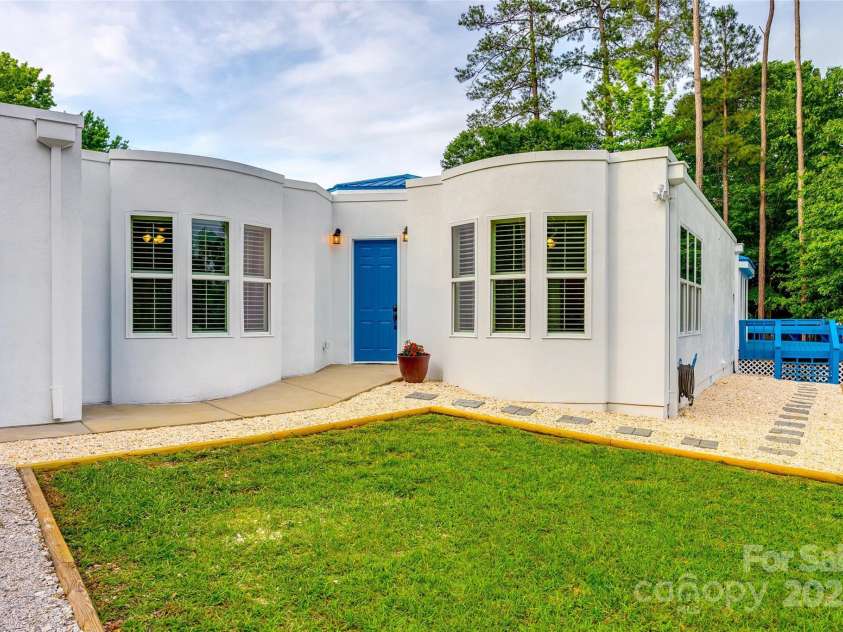 3911 Sandy Point Drive, York, SC 29745.  MLS# CAR4258405, YatesRealty ID 18785. 