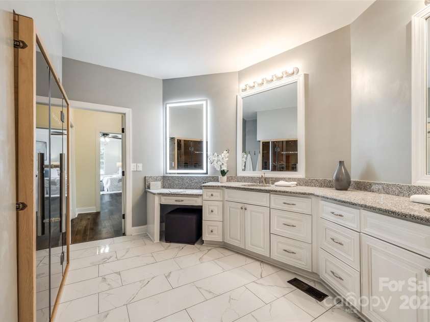 3911 Sandy Point Drive, York, SC 29745.  MLS# CAR4258405, YatesRealty ID 18785. 