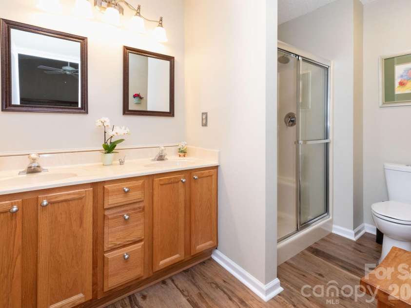 59 Sunview Circle, Arden, NC 28704.  MLS# CAR4375427, YatesRealty ID 18785. 