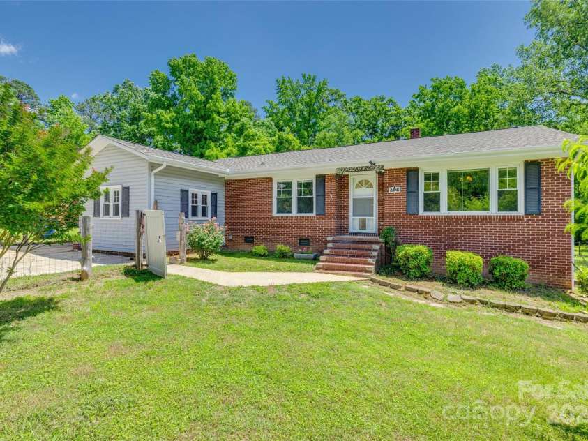 286 Southside Road, Rock Hill, SC 29730.  MLS# CAR4261174, YatesRealty ID 18786. Front View