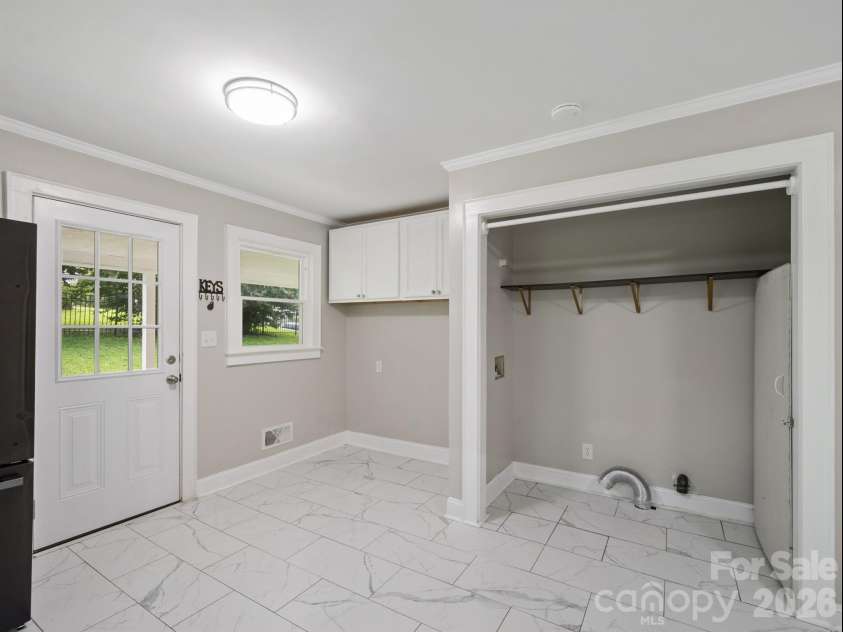 1806 Kingsley Drive, Albemarle, NC 28001.  MLS# CAR4345612, YatesRealty ID 18787. 
